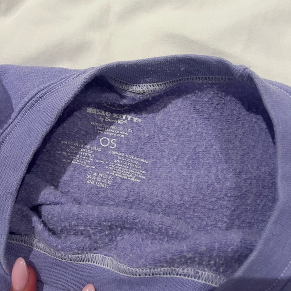 Hello kitty purple crewneck size medium - Picture 3 of 4